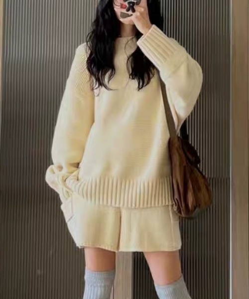 gossip!ロサンゼルス(ゴシップロサンゼルス)の「ニットセットアップ(セットアップ・レディース・グレー/オフホワイト/ブラウン/ブルー・FREE)」の1枚目の写真