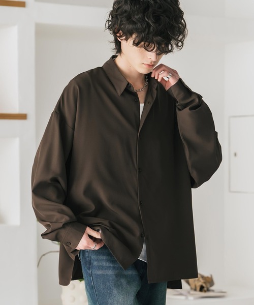 Rocky Monroe(ロッキーモンロー)の「新色追加 接触冷感 オーバーサイズとろみストレッチレギュラーカラー長袖シャツ(シャツ/ブラウス・メンズ・ブラック/ブルーグリーン/ホワイト/バーガンディー/ブルー/チャコール/グレイッシュベージュ/ネイビー/ライトグレー/ブラウン/ライトブルー・M/XL/L)」の6枚目の写真