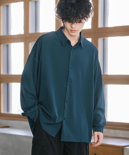 Rocky Monroe(ロッキーモンロー)の「新色追加 接触冷感 オーバーサイズとろみストレッチレギュラーカラー長袖シャツ(シャツ/ブラウス・メンズ・ブラック/ブルーグリーン/ホワイト/バーガンディー/ブルー/チャコール/グレイッシュベージュ/ネイビー/ライトグレー/ブラウン/ライトブルー・M/XL/L)」の11枚目の写真
