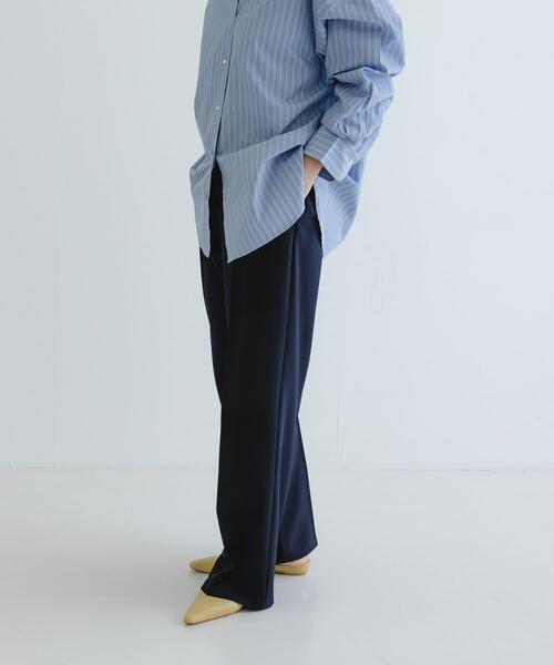 URBAN RESEARCH（アーバンリサーチ）の「『3サイズ展開』『イージーケア』ストレッチタックスラックス（その他パンツ・レディース・ネイビー/カーキ・40/36/34/38）」の9枚目の写真