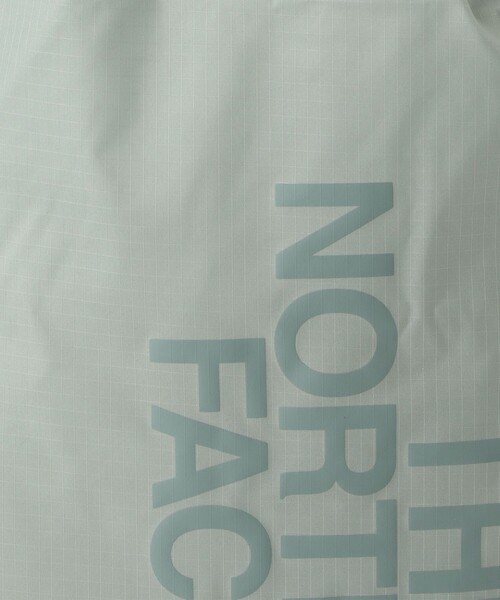THE NORTH FACE(ザノースフェイス)の「<THE NORTH FACE>ピーエフ サックパック(13L)(バックパック/リュック・レディース・ライトグレー/ブラック・FREE)」の9枚目の写真