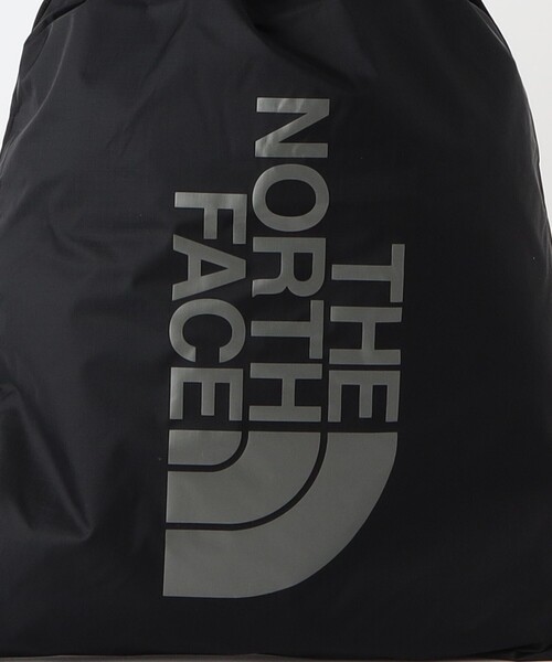 THE NORTH FACE(ザノースフェイス)の「<THE NORTH FACE>ピーエフ サックパック(13L)(バックパック/リュック・レディース・ライトグレー/ブラック・FREE)」の4枚目の写真