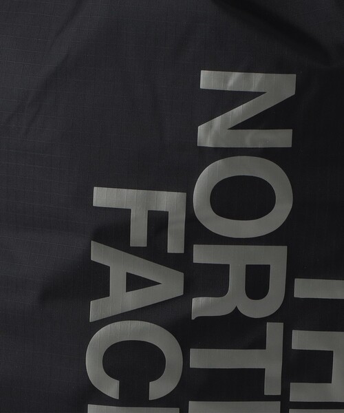 THE NORTH FACE(ザノースフェイス)の「<THE NORTH FACE>ピーエフ サックパック(13L)(バックパック/リュック・レディース・ライトグレー/ブラック・FREE)」の3枚目の写真