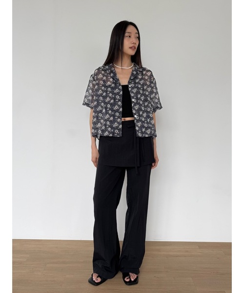 Didot.showroom（ディドット ショールーム）の「【DIDOT.】オープンカラーシフォンフラワーブラウス（シャツ/ブラウス・レディース・パープル/チャコール/グレー・FREE）」の11枚目の写真