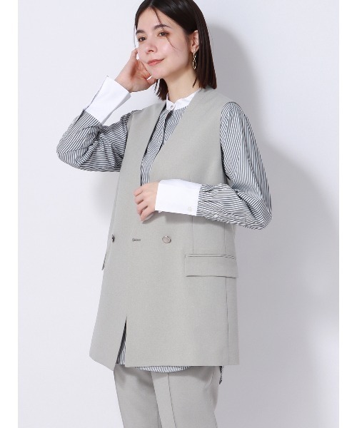 SUIT SQUARE（スーツスクエア）の「ダブルブレストジレ Vカラー ウォッシャブル 2WAYストレッチ ドライトロピカル 無地（スーツベスト・レディース・ブラック系/グレー系・38(9号)）」の2枚目の写真
