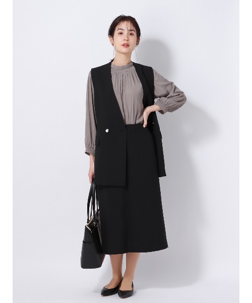 SUIT SQUARE（スーツスクエア）の「ダブルブレストジレ Vカラー ウォッシャブル 2WAYストレッチ ドライトロピカル 無地（スーツベスト・レディース・ブラック系/グレー系・38(9号)）」の19枚目の写真