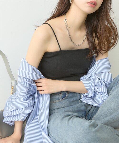 natural couture（ナチュラルクチュール）の「カップ付きベアキャミ（キャミソール・レディース・ベージュ/ブラック/オフホワイト・FREE）」の2枚目の写真