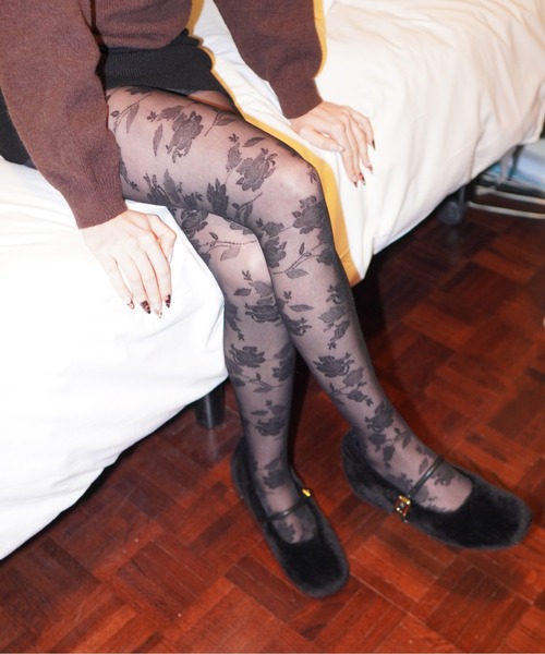 IMARI（イマリ）の「【 IMARI / イマリ 】 フラワー シアー タイツ（タイツ/ストッキング・レディース・ブラック/ホワイト/ブラック系その他2/ブラック系その他/ホワイト系その他2/ブラック系その他3/ホワイト系その他・FREE）」の5枚目の写真