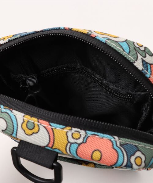 go slow caravan(ゴースローキャラバン)の「KiU/キウ 600D FLUP POCKET SHOULDER BAG(ショルダーバッグ・レディース・その他5/その他2/ブラック/ダークグリーン・FREE)」の9枚目の写真