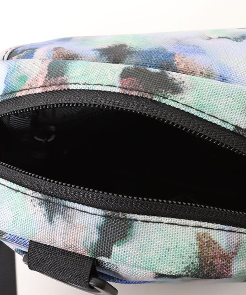 go slow caravan(ゴースローキャラバン)の「KiU/キウ 600D FLUP POCKET SHOULDER BAG(ショルダーバッグ・レディース・その他5/その他2/ブラック/ダークグリーン・FREE)」の21枚目の写真