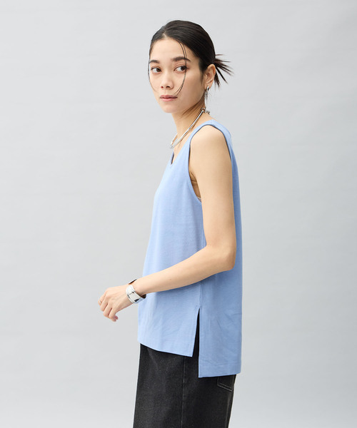 ONE'S TRUE(ワンズトゥルー)の「【2025年春夏】タンクトップ(Tシャツ/カットソー・レディース・ブラック/オフホワイト/ブルー・M/L)」の16枚目の写真