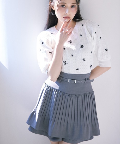 JILL by JILL STUART（ジルバイジルスチュアート）の「◇プリーツミニスカパン（その他パンツ・レディース・グレー/ブラック・MEDIUM/SMALL）」の2枚目の写真