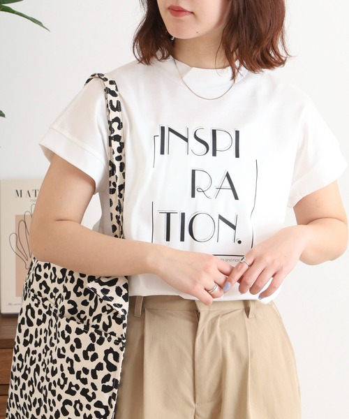 BRODIAEA(ブローディア)の「BRODIAEA INSPIRATION ロゴプリント 半袖Tシャツ カットソー 日本製(Tシャツ/カットソー・レディース・ピンク/ベージュ/グレー/オフホワイト/ネイビー・40)」の1枚目の写真