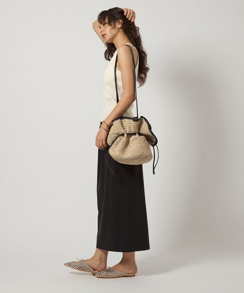 MADE IN MADA（メイドインマダ）の「＜MADE IN MADA＞ フリル 巾着
