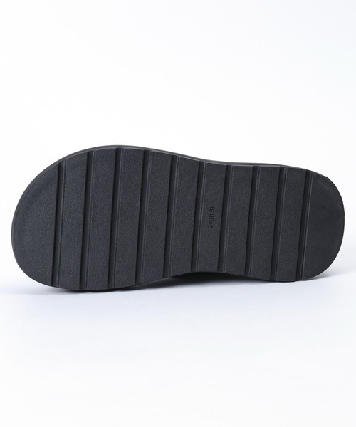 MOHI（モヒ）の「BARNYARDSTORM / MOHI（モヒ）厚底サンダル（サンダル・レディース・オフホワイト/ブラック・36/37/38）」の22枚目の写真