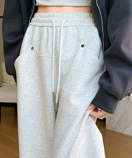 Songe（ソンジュ）の「セミワイドスウェットパンツ（スウェットパンツ・レディース・ブラック/オフホワイト/グレー・M/L）」の7枚目の写真