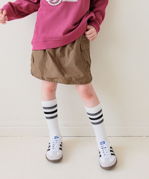 BAYFLOW（ベイフロー）の「[インナーパンツ付き]バルーンカーゴスカート(KIDS)（スカート・キッズ・カーキ/ブラック/パープル/ブラウン/ダークカーキ・140cm/150cm/130cm/120cm/110cm）」の4枚目の写真