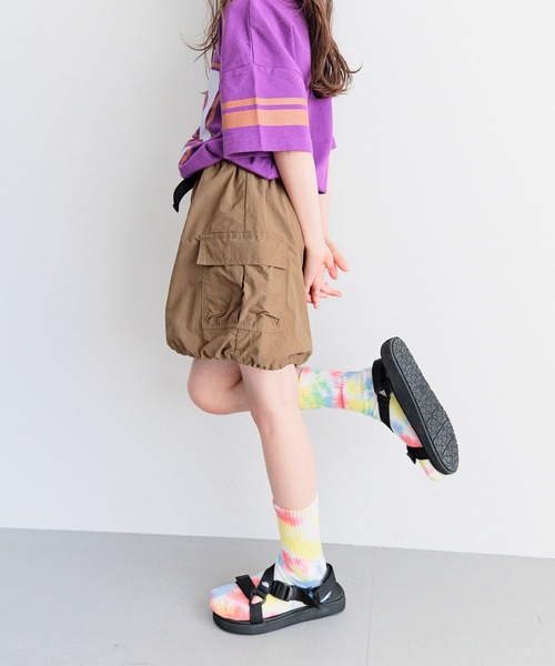 BAYFLOW（ベイフロー）の「[インナーパンツ付き]バルーンカーゴスカート(KIDS)（スカート・キッズ・カーキ/ブラック/パープル/ブラウン/ダークカーキ・140cm/150cm/130cm/120cm/110cm）」の3枚目の写真