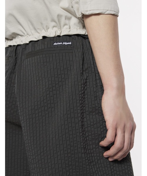 【新品タグ付き】MAISON KITSUNÉ ブラック カジュアルパンツ セール】ELASTICATED BERMUDA（その他パンツ）｜Maison Kitsune