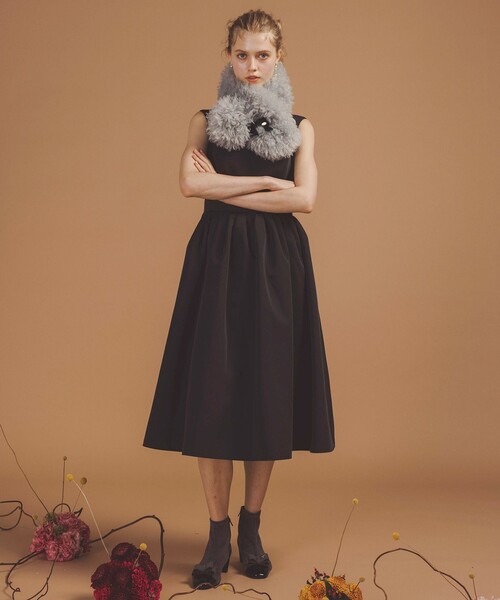 TOCCA（トッカ）の「VELVET RIBBON FURTIPPET ティペット（マフラー・レディース・ベージュ系/ブルー系・F）」の15枚目の写真