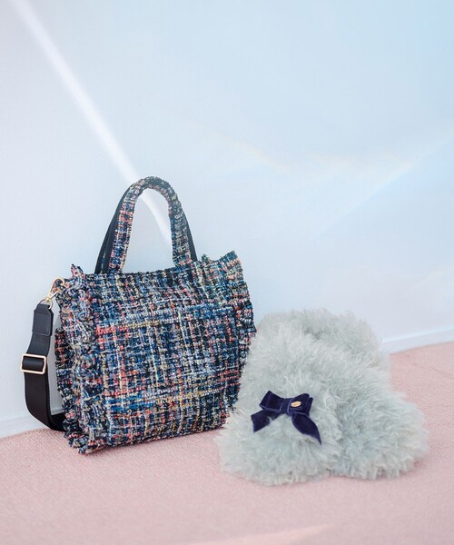 TOCCA（トッカ）の「VELVET RIBBON FURTIPPET ティペット（マフラー・レディース・ベージュ系/ブルー系・F）」の13枚目の写真