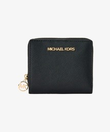 MICHAEL KORS（マイケルコース）の「JET SET TRAVEL ビルフォールド ジップアラウンド チャーム ウォレット ミディアム（財布）」