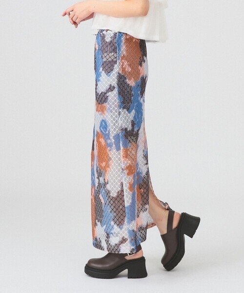 Ray BEAMS(レイビームス)の「プリント メッシュ タイト スカート(スカート・レディース・シルバー/ライトブルー・ONE SIZE)」の6枚目の写真