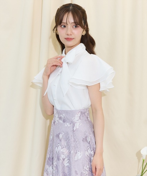 WILLSELECTION（ウィルセレクション）の「フレアスリーブリボンタイブラウス（シャツ/ブラウス・レディース・オフホワイト/ピンク/ブルー系その他・FREE）」の4枚目の写真