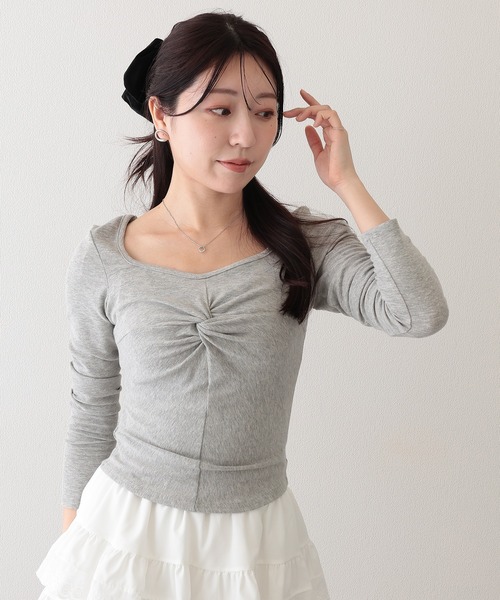 Lace Ladies(レースレディース)の「フロント ツイスト ラウンドネック 長袖 カットソー(Tシャツ/カットソー・レディース・ホワイト/ブラック/グレー・FREE)」の16枚目の写真