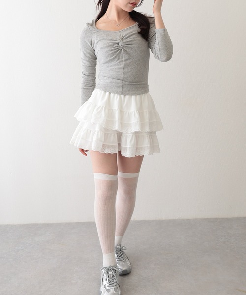 Lace Ladies(レースレディース)の「フロント ツイスト ラウンドネック 長袖 カットソー(Tシャツ/カットソー・レディース・ホワイト/ブラック/グレー・FREE)」の4枚目の写真