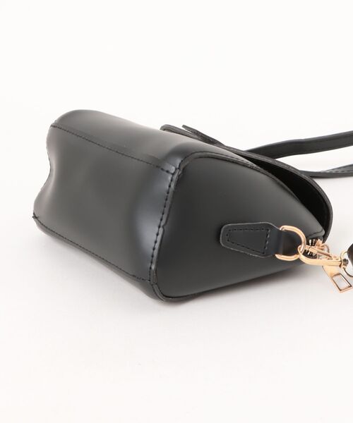 VIBGYOR(ヴィブジョー)の「urbanfemine./シンプルショルダーバッグ U7511(ショルダーバッグ・レディース・ブラック/グリーン/ダークブラウン/ホワイト・FREE)」の10枚目の写真