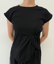 【ZOZO限定】アシンメトリーシャーリングトップス