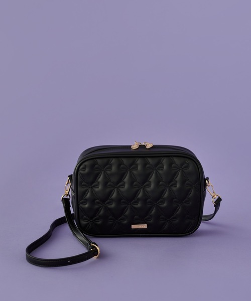 Maison de FLEUR(メゾンドフルール)の「リボンキルティングスクエアポシェット(ショルダーバッグ・レディース・ブラック/ライトピンク・FREE)」の2枚目の写真