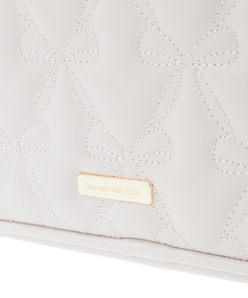 Maison de FLEUR(メゾンドフルール)の「リボンキルティングスクエアポシェット(ショルダーバッグ・レディース・ブラック/ライトピンク・FREE)」の11枚目の写真