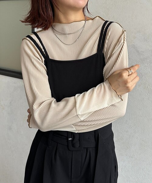 Thevon(ゼボン)の「袖先配色プリーツメロープルオーバー(Tシャツ/カットソー・レディース・ベージュ/ブラック/ホワイト系その他/ベージュ系その他/ブラック系その他/アイボリー・FREE)」の6枚目の写真