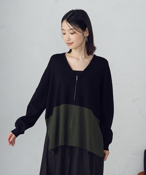 COMME CA ISM（コムサイズム）の「バイカラー ポンチョカーディガン（カーディガン/ボレロ・レディース・ブラック/ブラウン/アイボリー・FREE）」の3枚目の写真