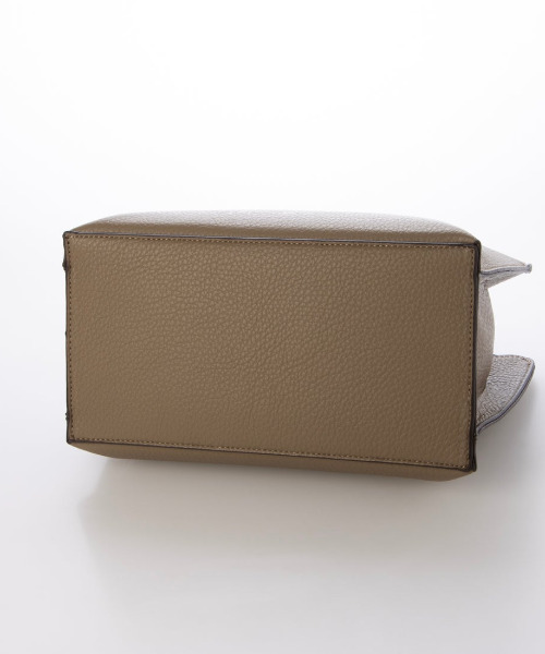 cache cache(カシュ カシュ)の「カシュカシュ cachecache / スクエア2wayミニバッグ(ハンドバッグ・レディース・ベージュ系その他/ワインレッド/ブラック/アイボリー・FREE)」の22枚目の写真