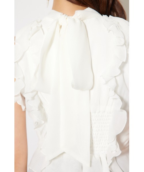 rienda（リエンダ）の「ボウタイフリルペプラムブラウス 夏服 秋服 春服 ノースリーブ（シャツ/ブラウス・レディース・ホワイト/ブルー/ブラック・SMALL/MEDIUM）」の14枚目の写真