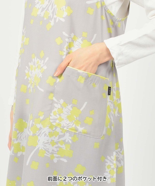 NAIGAI（ナイガイ）の「HOUSE WEAR STUDIO ポリエステル100％ ニューブッチャー ダンデライオン柄 後結び 背付きエプロン 70373021（エプロン・レディース・ピンク/ブルー/グレー・FREE）」の16枚目の写真