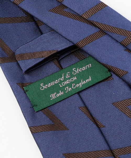 BEAMS F(ビームスエフ)の「Seaward & Stearn / シルク ジグザグ柄 ジャカード ネクタイ(ネクタイ・メンズ・ブルー/ワイン/ネイビー・ONE SIZE)」の8枚目の写真