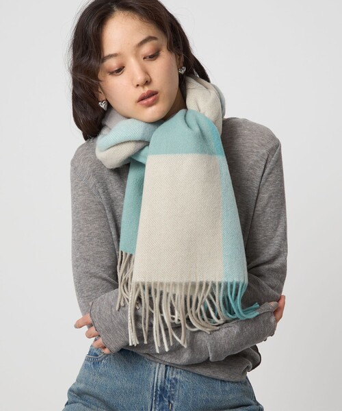 green label relaxing（グリーンレーベルリラクシング）の「ウール 柄 ストール（マフラー・レディース・ライラック/ライム/ロイヤルブルー/イエロー・FREE）」の7枚目の写真