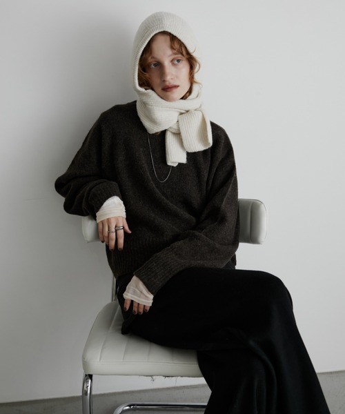 Aunt Marie's（アントマリーズ）の「フード付きニットマフラー（マフラー・レディース・アイボリー/ブルー/チャコールグレー・FREE）」の4枚目の写真