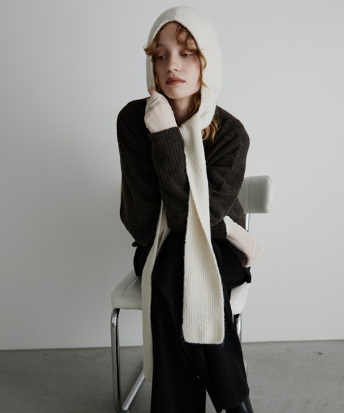 Aunt Marie's（アントマリーズ）の「フード付きニットマフラー（マフラー・レディース・アイボリー/ブルー/チャコールグレー・FREE）」の9枚目の写真