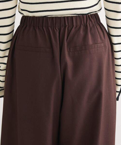 ELENCARE DUE（エレンカーレデュエ）の「・ELENCARE DUE ツイルタックコクーンパンツ（その他パンツ・レディース・ブラック/ブラウン/ベージュ・FREE）」の10枚目の写真