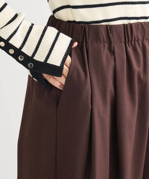 ELENCARE DUE（エレンカーレデュエ）の「・ELENCARE DUE ツイルタックコクーンパンツ（その他パンツ・レディース・ブラック/ブラウン/ベージュ・FREE）」の11枚目の写真