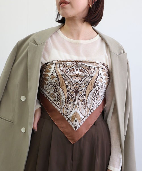 MIAN （ミアン）の「ペーズリー柄マルチスカーフ（バンダナ/スカーフ・レディース・ブラウン・FREE）」の2枚目の写真