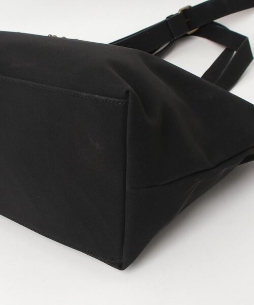 idem（イデム）の「heart × belt suede shoulder bag / ハートベルトスエードショルダーバッグ（トートバッグ・レディース・ブラック/ブラウン・FREE）」の5枚目の写真