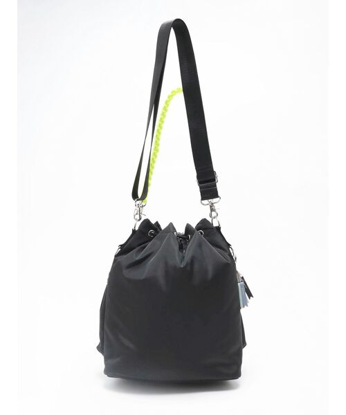 cheek(BAG)(チーク)の「【cheek】kinchaku code 2 way tote(トートバッグ・レディース・ブラック/ホワイト/パープル/ベージュ・FREE)」の7枚目の写真