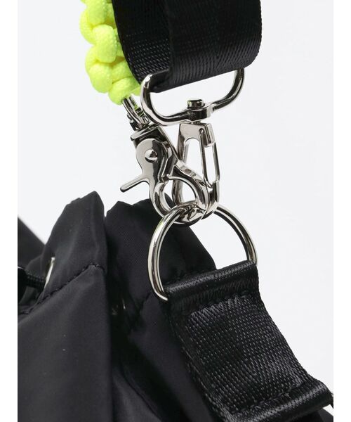 cheek(BAG)(チーク)の「【cheek】kinchaku code 2 way tote(トートバッグ・レディース・ブラック/ホワイト/パープル/ベージュ・FREE)」の8枚目の写真