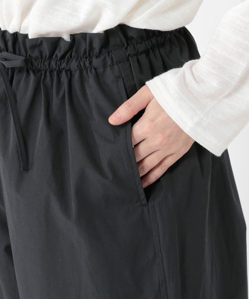 studio CLIP(スタディオクリップ)の「ナイロンイージーパンツ(その他パンツ・レディース・ブラック/ベージュ・FREE)」の18枚目の写真